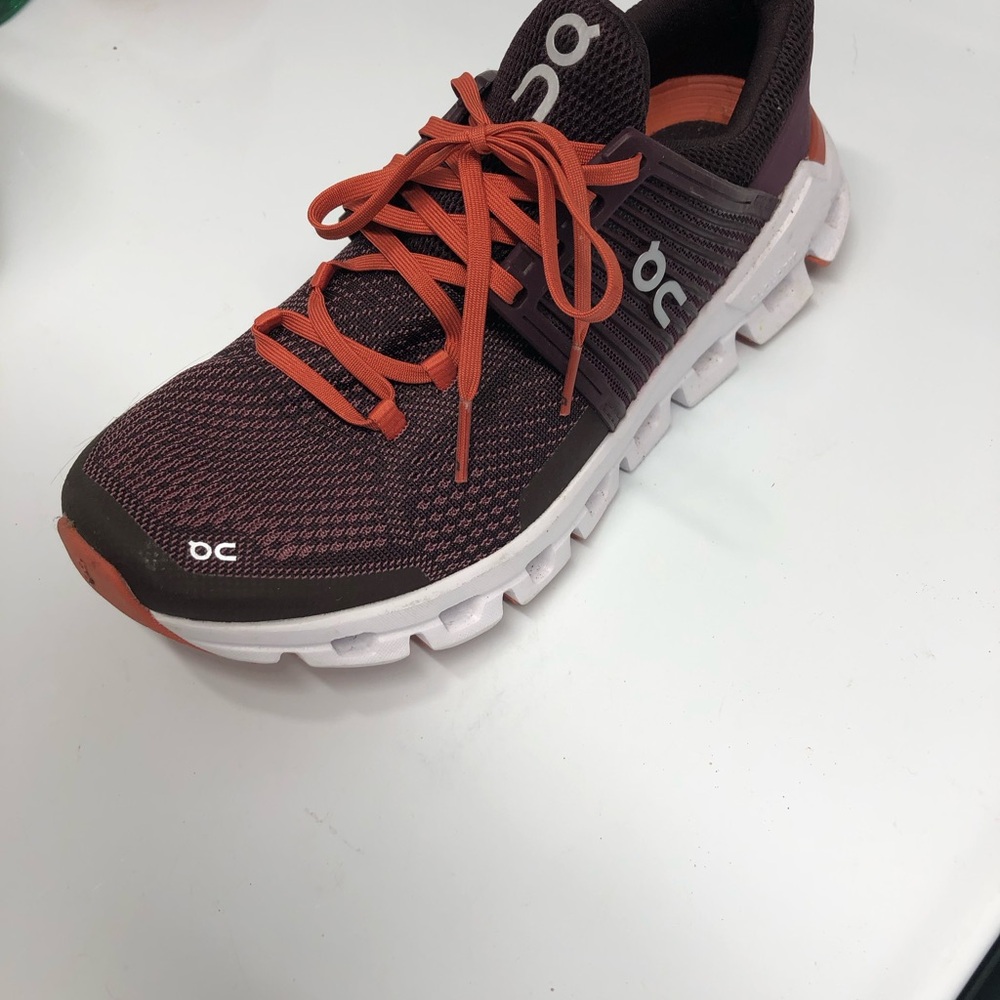 On Running Cloudstratus Sneakers